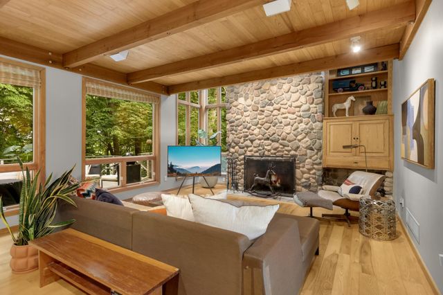 2022 Medina Road, Medina, MN 55340