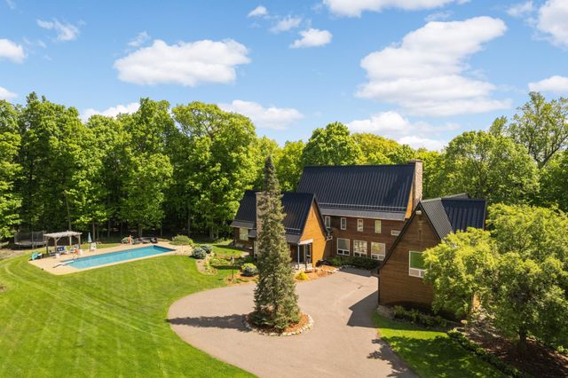 2022 Medina Road, Medina, MN 55340