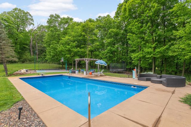 2022 Medina Road, Medina, MN 55340