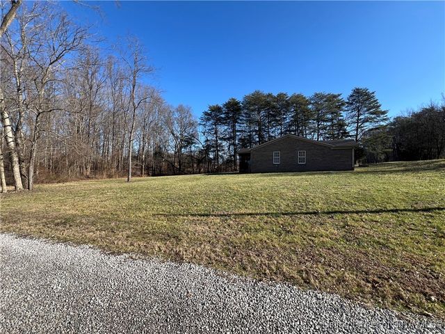 1770 W Craig Road, Scottsburg, IN 47170