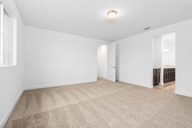 364 Peters Lane S, Madera, CA 93636