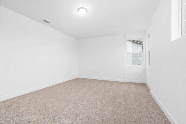 364 Peters Lane S, Madera, CA 93636