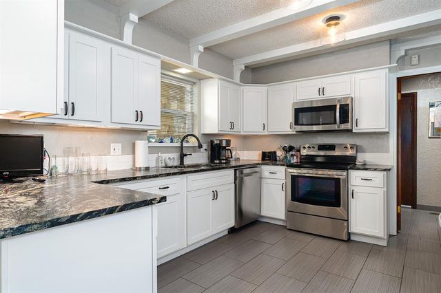 6301 Paschall Court, Oklahoma City, OK 73132