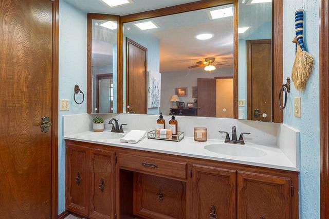 6301 Paschall Court, Oklahoma City, OK 73132