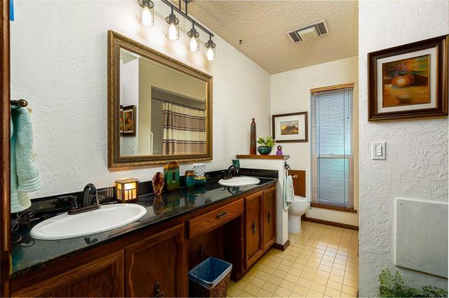 6301 Paschall Court, Oklahoma City, OK 73132