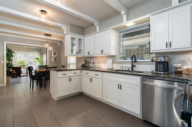 6301 Paschall Court, Oklahoma City, OK 73132