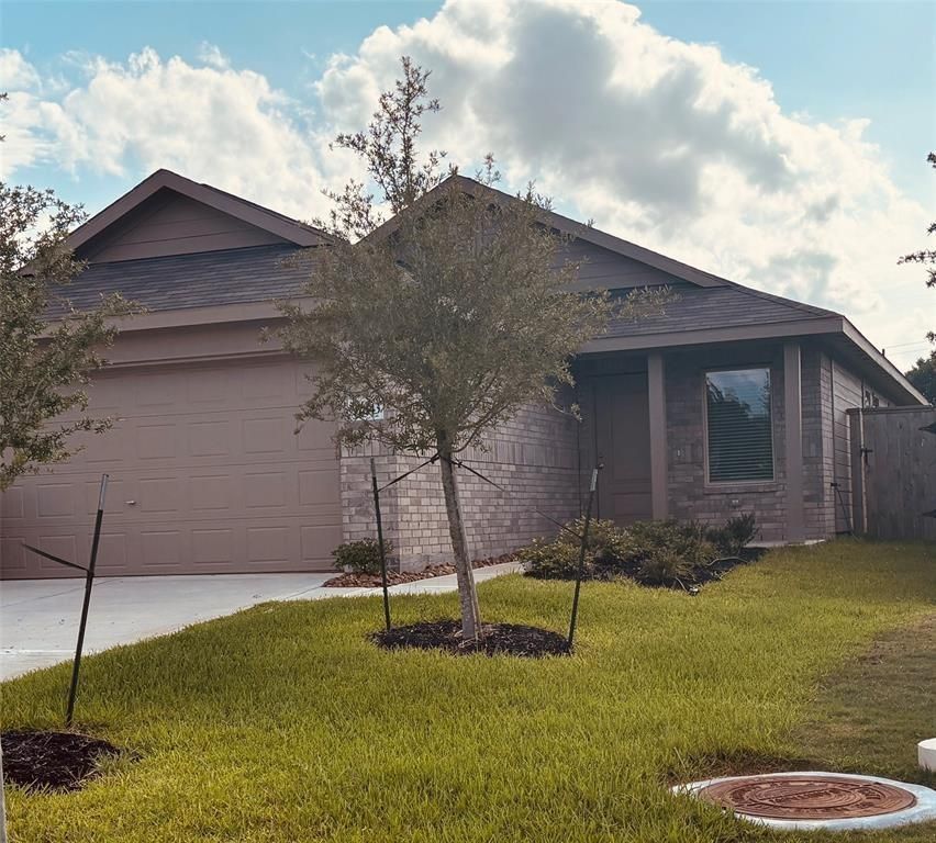 17843 Grove Hill Dr, Hockley, TX 77447