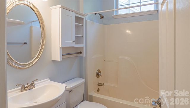 6009 Skyline Drive, Charlotte, NC 28269