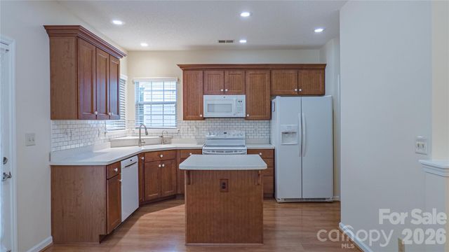 6009 Skyline Drive, Charlotte, NC 28269