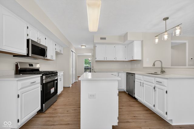 5794 Annandale Drive, Carmel, IN 46033