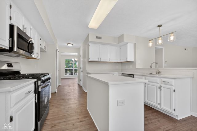 5794 Annandale Drive, Carmel, IN 46033