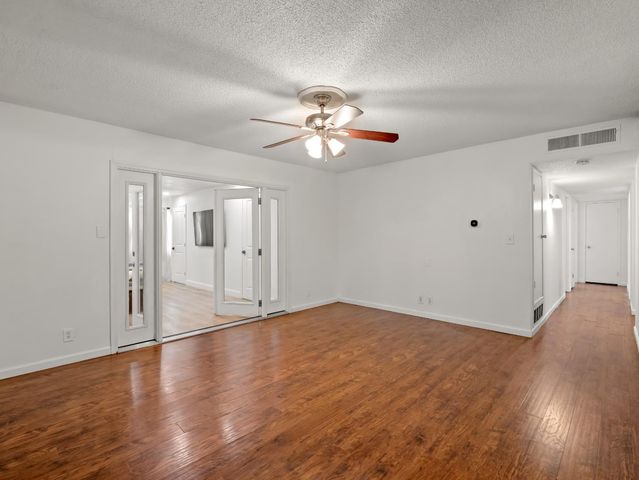 2337 S Maple Avenue, Fresno, CA 93725