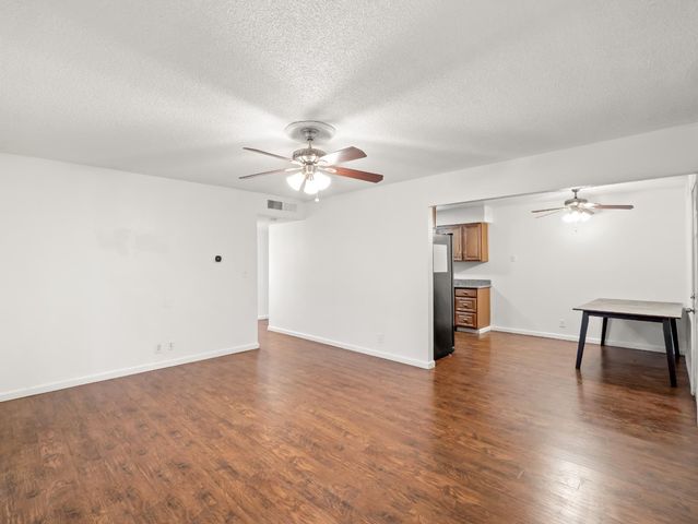 2337 S Maple Avenue, Fresno, CA 93725