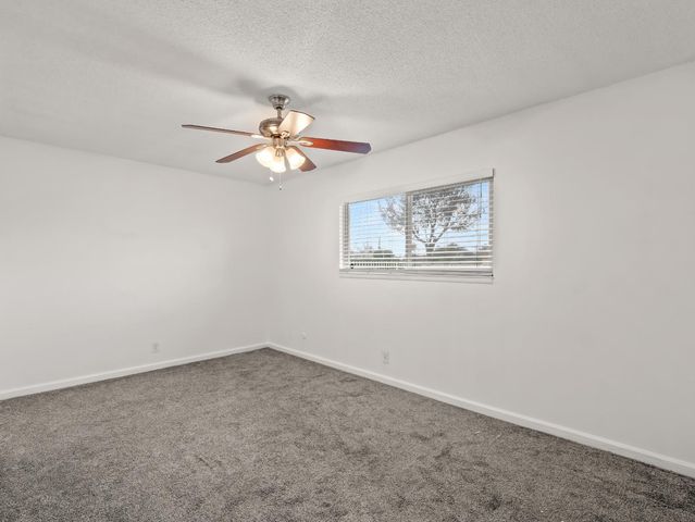 2337 S Maple Avenue, Fresno, CA 93725