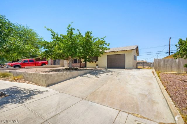 823 Center Street, Henderson, NV 89015