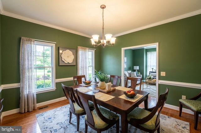 56 COUNTRY MANOR DR, Fredericksburg, VA 22406
