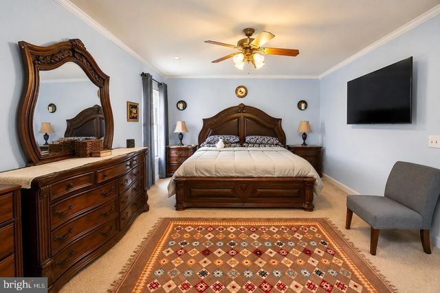 56 COUNTRY MANOR DR, Fredericksburg, VA 22406