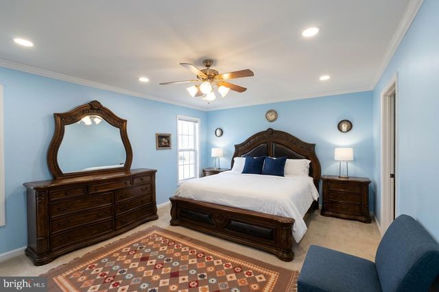 56 COUNTRY MANOR DR, Fredericksburg, VA 22406