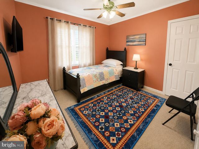 56 COUNTRY MANOR DR, Fredericksburg, VA 22406
