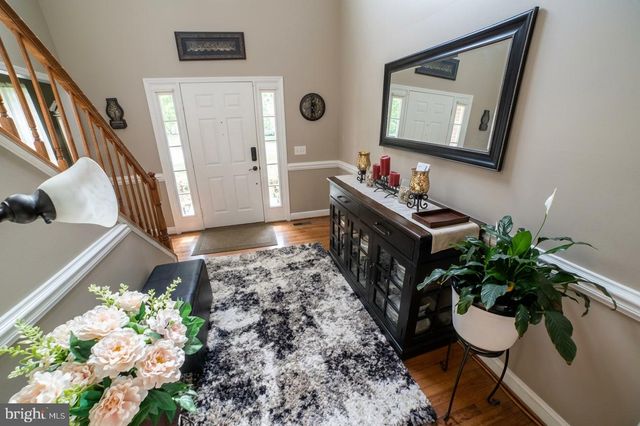 56 COUNTRY MANOR DR, Fredericksburg, VA 22406