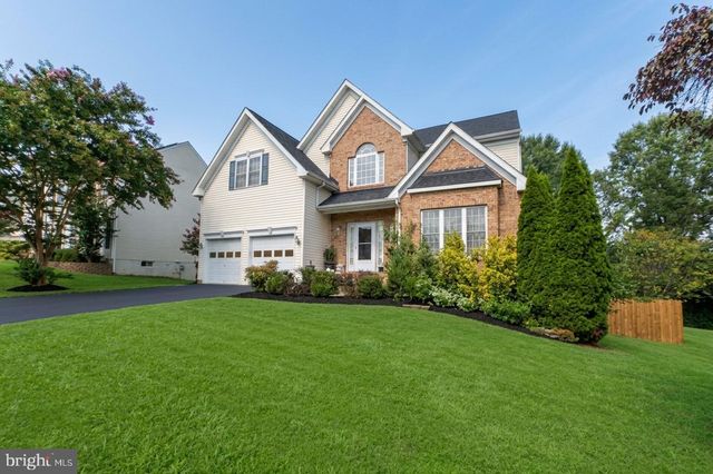 56 COUNTRY MANOR DR, Fredericksburg, VA 22406