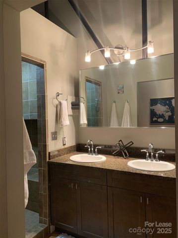 3612 Artists Way, Charlotte, NC 28205