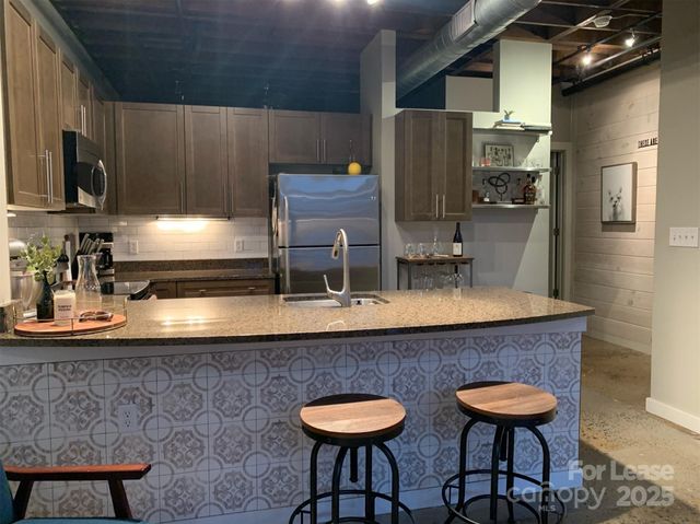 3612 Artists Way, Charlotte, NC 28205