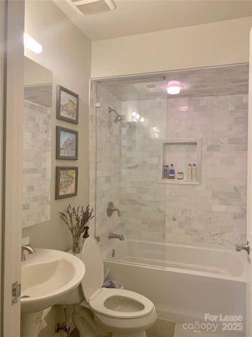 3612 Artists Way, Charlotte, NC 28205