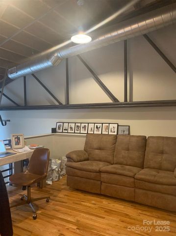 3612 Artists Way, Charlotte, NC 28205