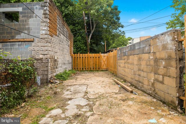 1216 W PRATT ST, Baltimore, MD 21223