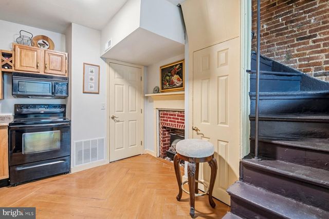 1216 W PRATT ST, Baltimore, MD 21223