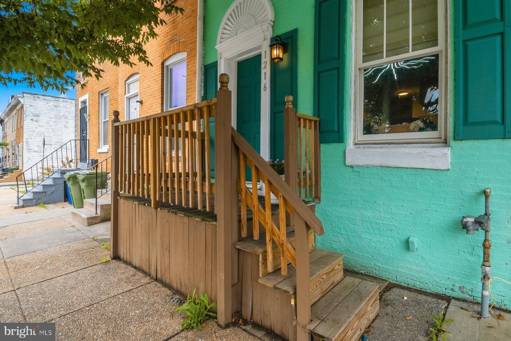 1216 W PRATT ST, Baltimore, MD 21223