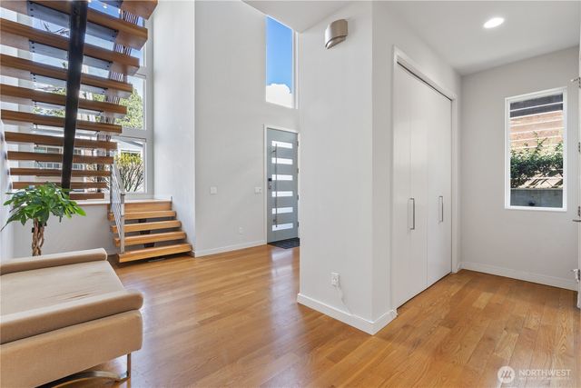 10315 NE 65th Wy, Kirkland, WA 98033