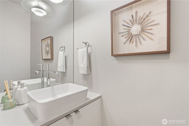 10315 NE 65th Wy, Kirkland, WA 98033