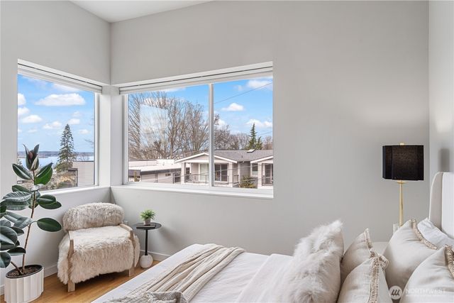 10315 NE 65th Wy, Kirkland, WA 98033