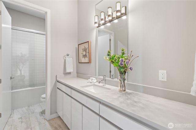 10315 NE 65th Wy, Kirkland, WA 98033