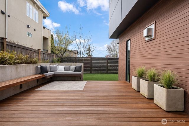 10315 NE 65th Wy, Kirkland, WA 98033