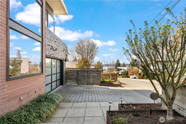 10315 NE 65th Wy, Kirkland, WA 98033