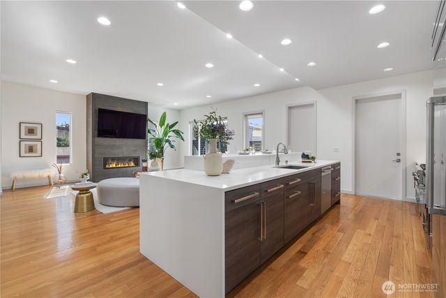 10315 NE 65th Wy, Kirkland, WA 98033