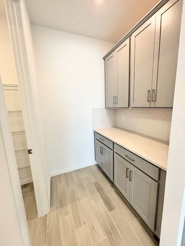 9299 SW Lorenzo Way, Port St Lucie, FL 34987