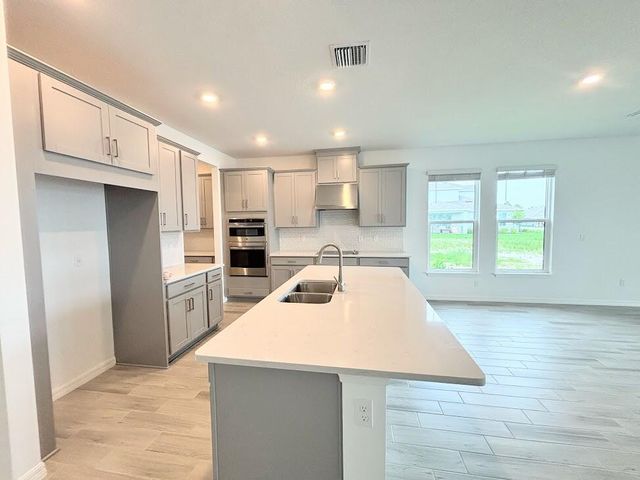 9299 SW Lorenzo Way, Port St Lucie, FL 34987
