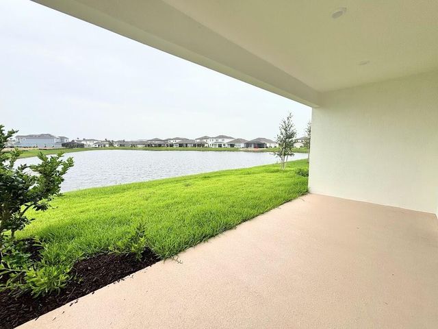 9299 SW Lorenzo Way, Port St Lucie, FL 34987