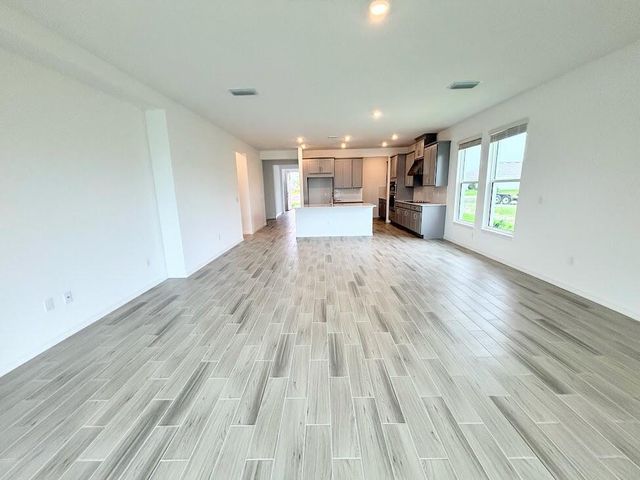 9299 SW Lorenzo Way, Port St Lucie, FL 34987