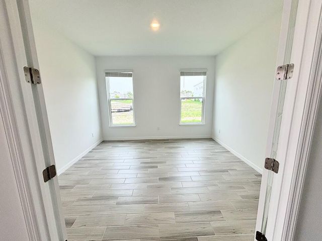 9299 SW Lorenzo Way, Port St Lucie, FL 34987