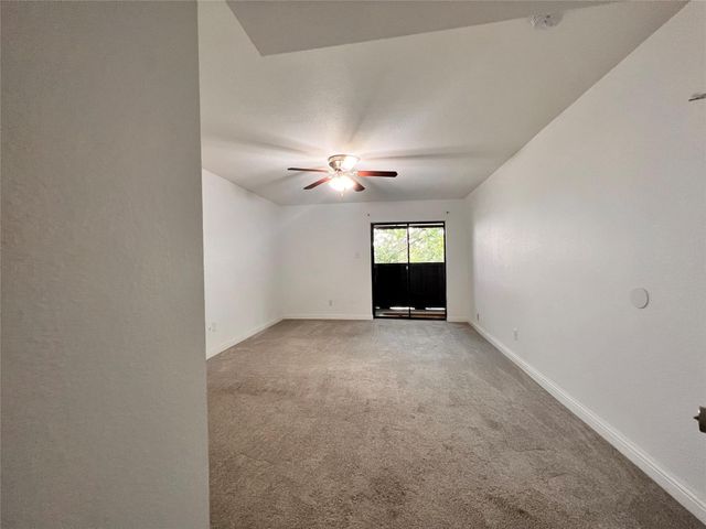 3005 Walnut Bend Lane 32, Houston, TX 77042