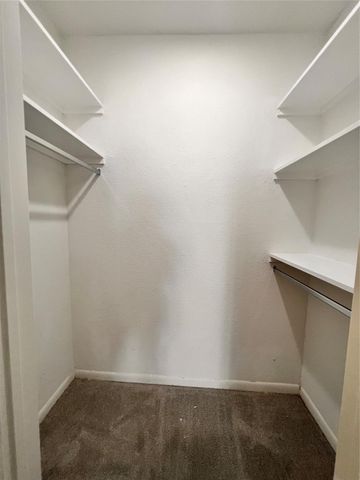 3005 Walnut Bend Lane 32, Houston, TX 77042