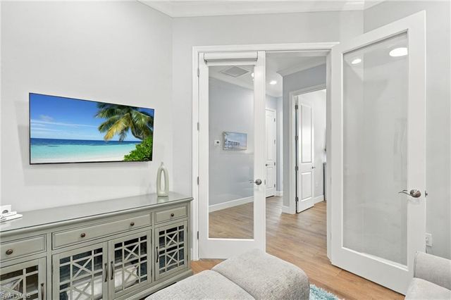 7226 Saona CT, Naples, FL 34113