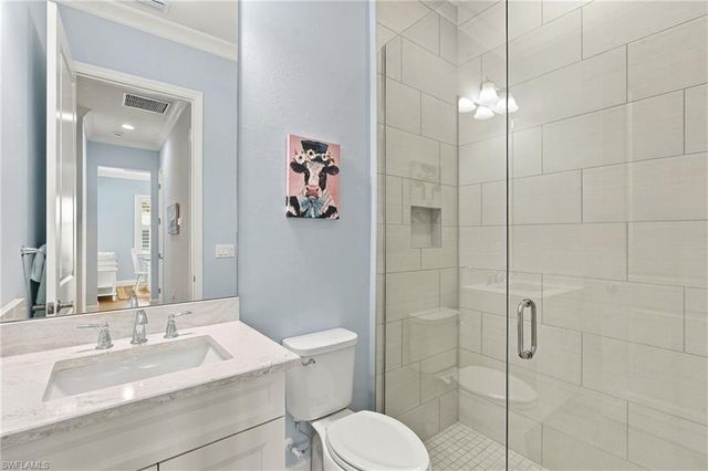 7226 Saona CT, Naples, FL 34113