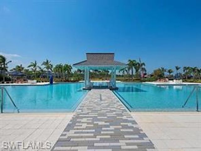 7226 Saona CT, Naples, FL 34113
