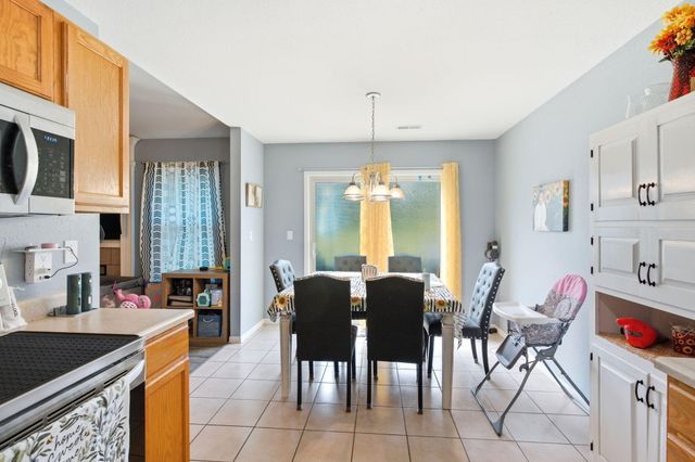 6 AMAZON DR, Columbia, MO 65202